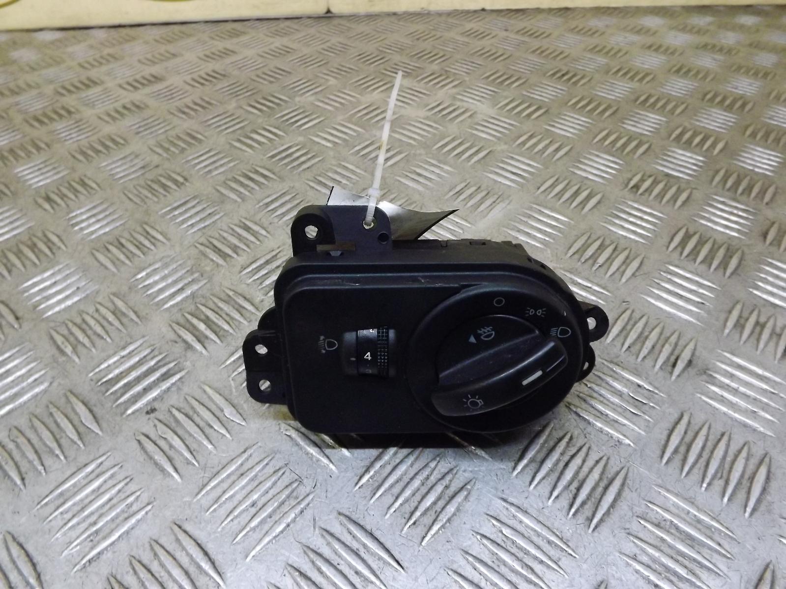FORD FIESTA HEADLIGHT / LAMP WITH FOG LIGHT CONTROL SWITCH 20022006¬